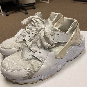 Womens' Nike Air Huarache Triple White sz 7